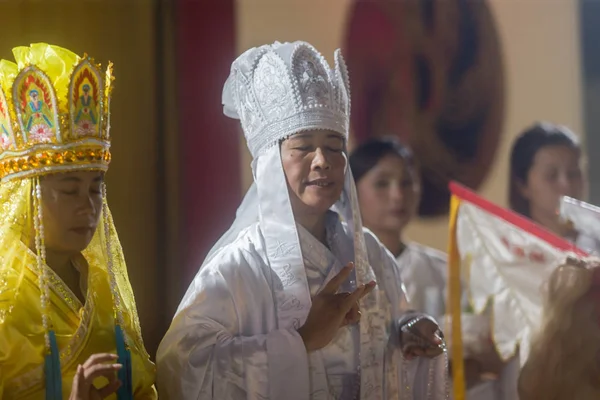 Trang Tajlandia Października 2018 Bożek Duchowy Medium Guan Bóstwa Modlić — Zdjęcie stockowe