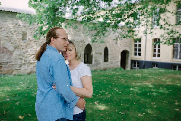 Casal Sênior Parque — Fotografia de Stock