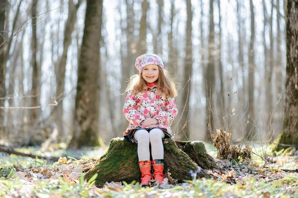 Menina Com Coelho — Fotografia de Stock