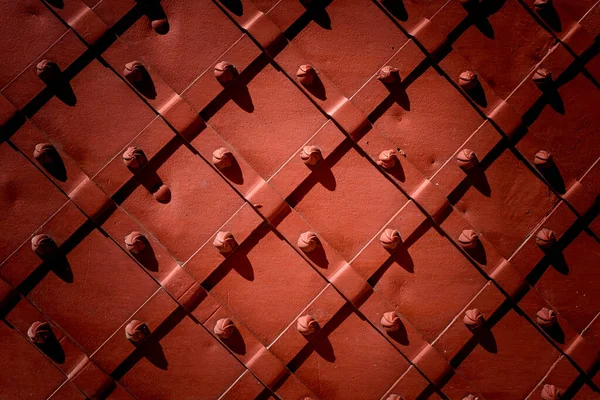 Eski Kırmızı Kapıların Deseni Arkaplan Resmi — Stok fotoğraf