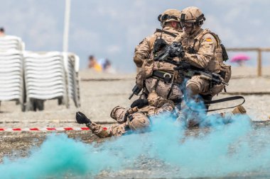 Motril, Granada, İspanya-Haziran 09: İspanyolca bir sergi 12 Uluslararası Havacılık tarihinde Motril üzerinde 09 Haziran 2017 yılında Motril, Granada, İspanya katılan deniz