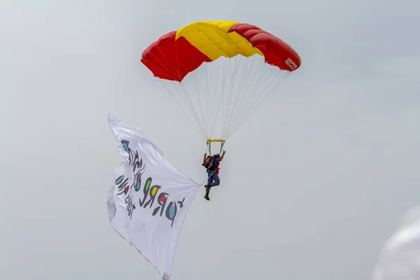 Torre Del Mar Malaga Spain Jul Parachutist Papea Taking Part — Stock Photo, Image