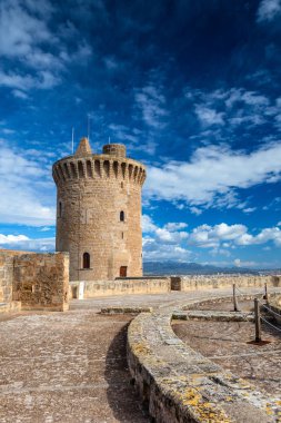 Bellver Castle Palma, on 14. yüzyılda Kral James II Majorca için inşa ve Avrupa'nın birkaç dairesel olanlardan biri.