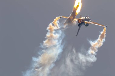 Torre Del Mar, Malaga, İspanya-Temmuz 30: Uçak F-16 Belçikalı yalnız görüntü katılan bir sergide Torre del 2 airshow üzerinde Mar 30 Temmuz 2017 yılında Torre del Mar, Malaga, İspanya