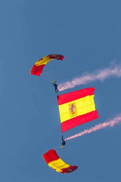 Motril Granada Espanha Jun Paraquedistas Papea Que Participam Uma Exposição — Fotografia de Stock