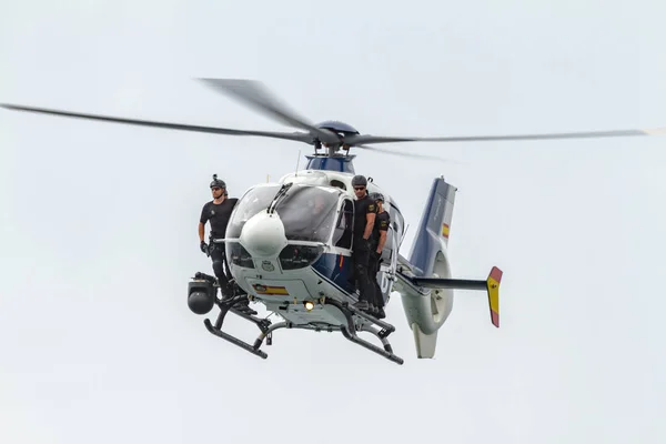 Torre Del Mar Malaga España Jul Helicóptero Eurocopter 135 Policía —  Fotos de Stock