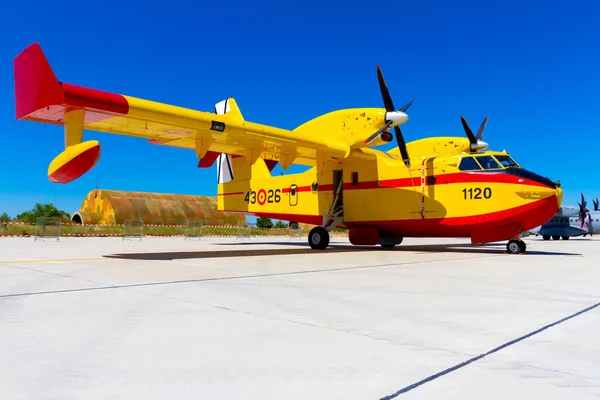 アルバセテ スペイン 水上飛行機カナディア 215 航空基地のオープンの日に静的な展示会での参加 2013 日でアルバセテ スペインでのロサンゼルスラノス — ストック写真