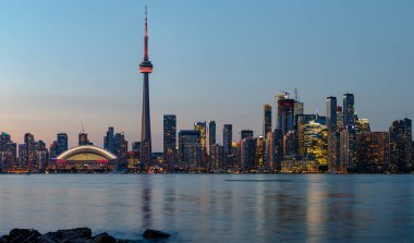 Toronto şehir merkezinin gece manzarası, Ontario, Kanada