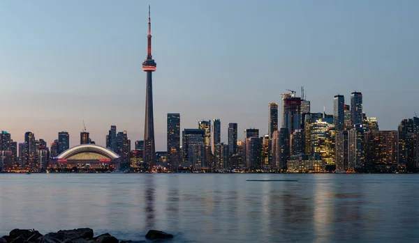 Vista noturna do centro de Toronto, Ontário, Canadá — Fotografia de Stock