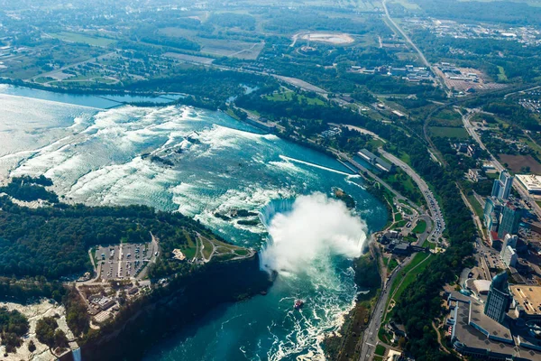 Fantásticas vistas aéreas de las Cataratas del Niágara, Ontario, Canadá — Foto de Stock