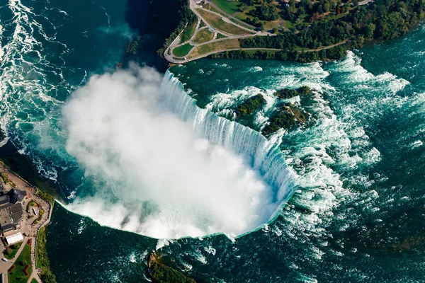 Fantastic aerial views of the Niagara Falls, Ontario, Canada — Stock Photo, Image