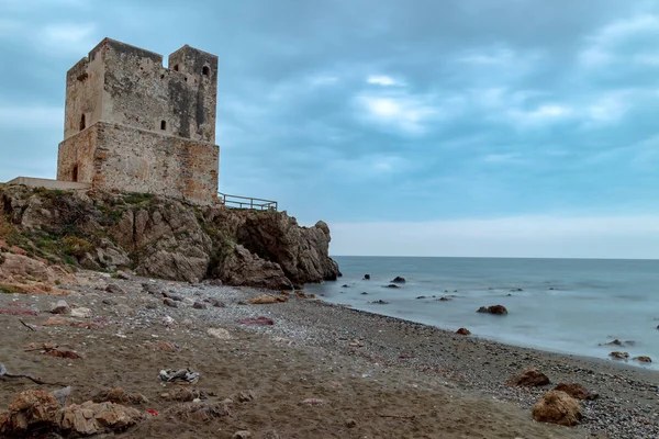 Strand van Torre de la Sal, Casares, Malaga, Spanje — Stockfoto