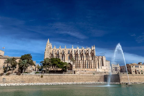 Cathedral La Seu Palma de Mallorca — стокове фото