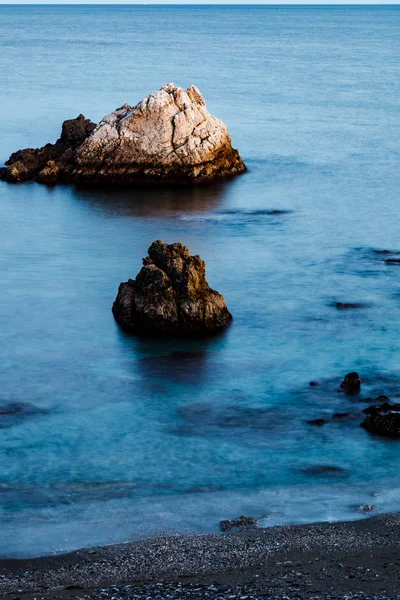 Пляж Торре-де-ла-Саль, Касарес, Малага, Испания — стоковое фото