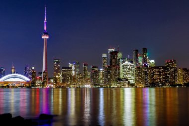 Toronto şehir merkezinin gece manzarası, Ontario, Kanada
