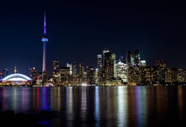 Toronto şehir merkezinin gece manzarası, Ontario, Kanada