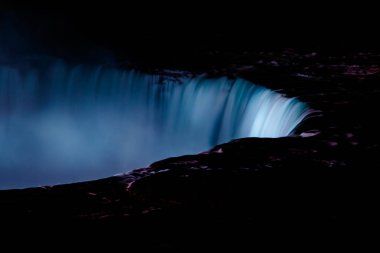 Gece Niagara Şelalesi Fantastik manzarası, Ontario, Kanada