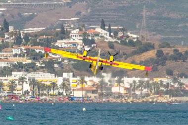 Deniz uçağı canadair cl-215 