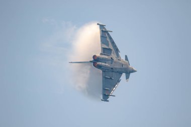 uçak eurofighter typhoon c-16