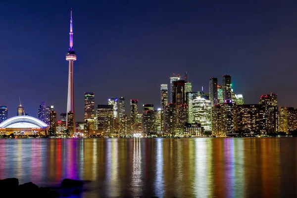 Vista noturna do centro de Toronto, Ontário, Canadá — Fotografia de Stock