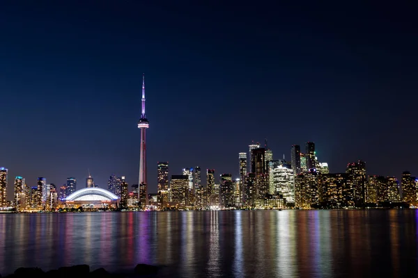 Vista noturna do centro de Toronto, Ontário, Canadá — Fotografia de Stock