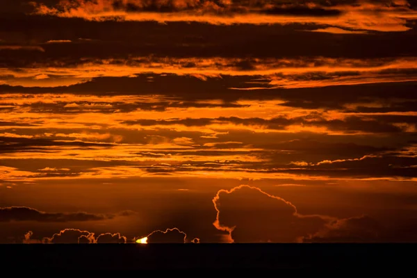 Pôr do sol na praia de Cádiz — Fotografia de Stock