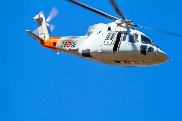 Vrtulník sikorsky s - 76c — Stock fotografie