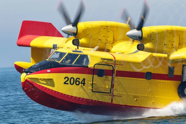 Deniz uçağı Canadair Cl-415 — Stok fotoğraf