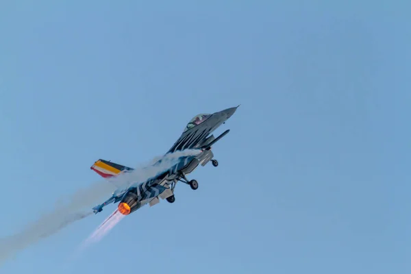Letouny f-16 belgického sólo displej — Stock fotografie
