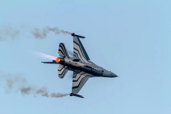 Aircraft F-16 Belgian solo display — Stock Photo, Image