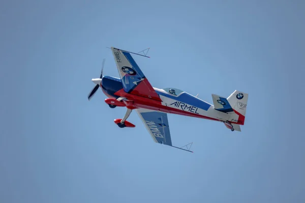 メラニー・アトルズの航空機エクストラ200 — ストック写真