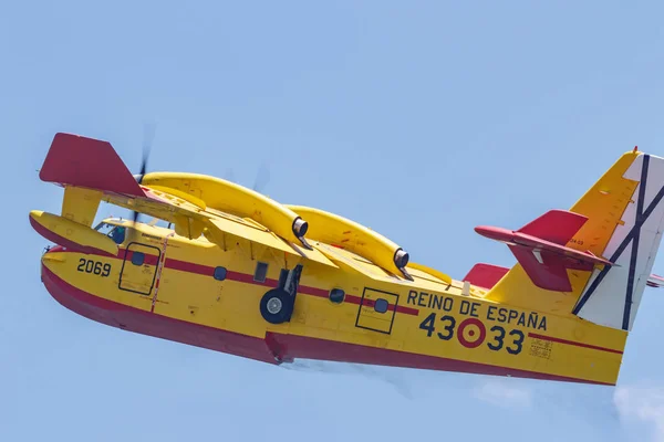 水上飛行機カナディア cl-215 — ストック写真