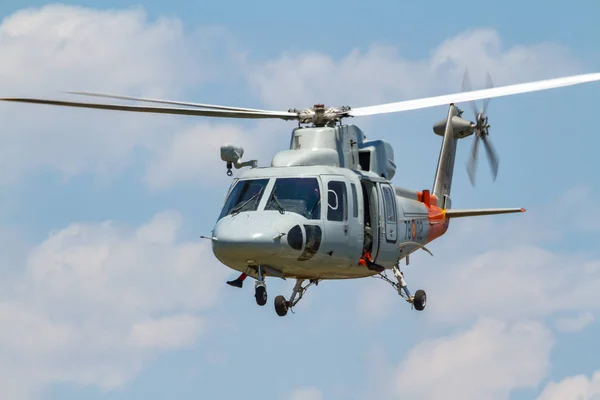 Вертоліт Сікорський S - 76c — стокове фото