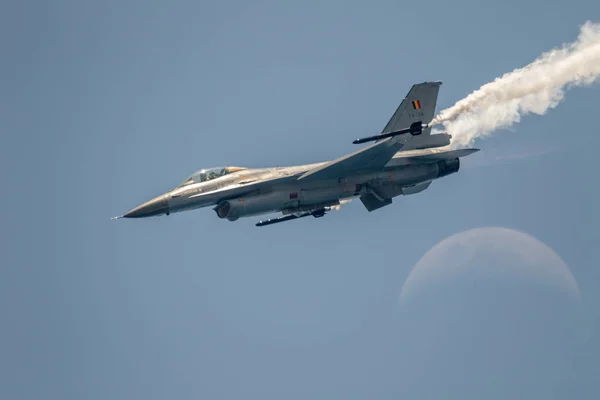 Aircraft F-16 Belgian solo display — Stock Photo, Image