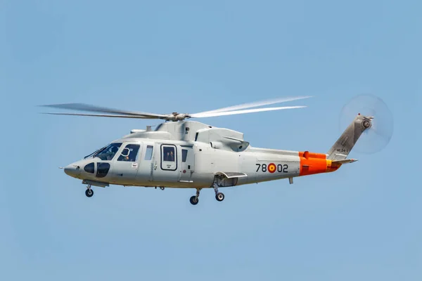 Hubschrauber sikorsky s-76c — Stockfoto