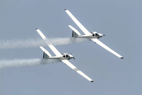 Avión Grob G109B del equipo de Aerosparx — Foto de Stock