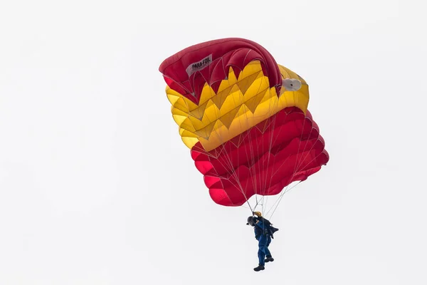 Paraquedista da papea — Fotografia de Stock