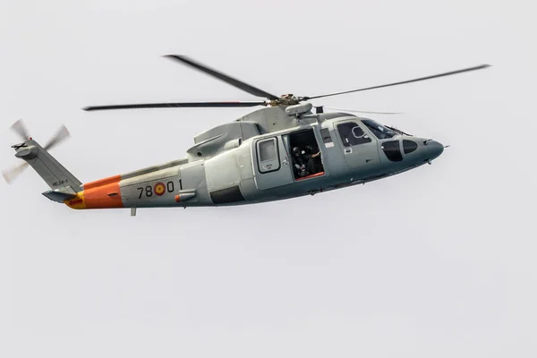 Elicopter Sikorsky S-76C — Fotografie, imagine de stoc
