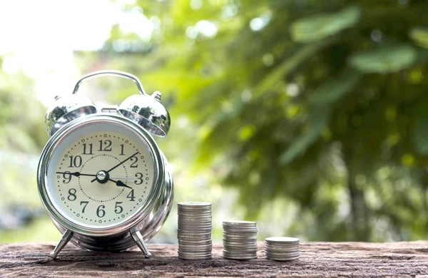 Saving Money Concept Money Coin Stack Growing Business Alarm Clock — Stock Photo, Image