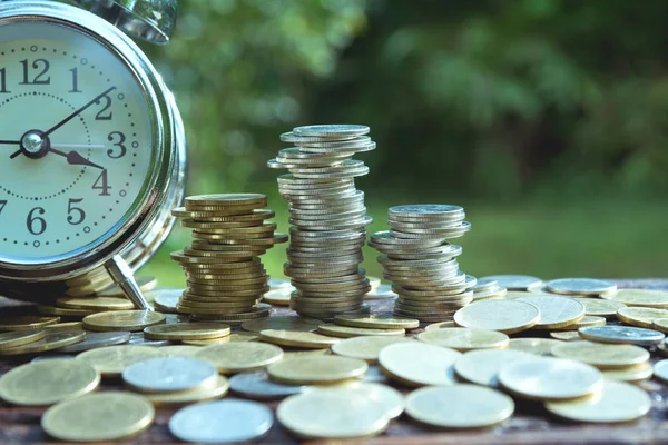Saving Money Concept Money Coin Stack Growing Alarm Clock Business — Stock Photo, Image