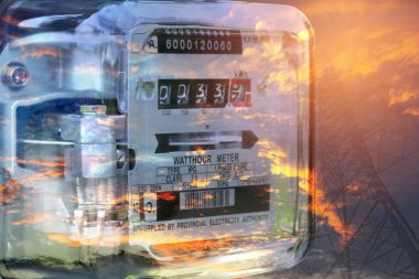 Elektrik sayacı güç kullanımını ölçüyor. Watt saat elektrik metre ölçüm aracı.