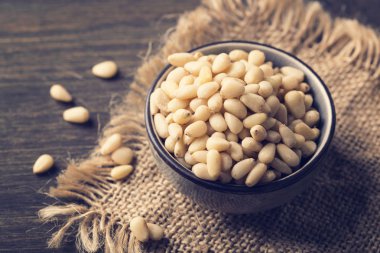 Sedir çam fıstığı