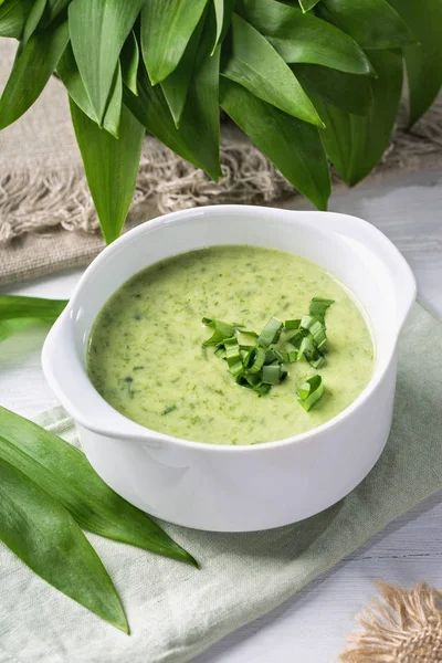 Ramsons soupe à la crème — Photo