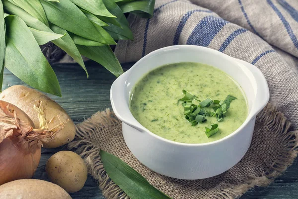 Sopa de creme Ramsons — Fotografia de Stock