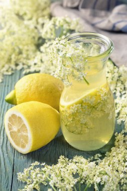 elderflower şurubu