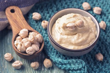 Ev yapımı nohut humus