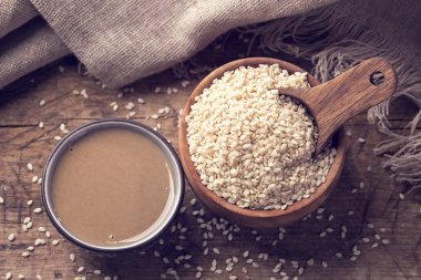 Ev yapımı sesam macunu 