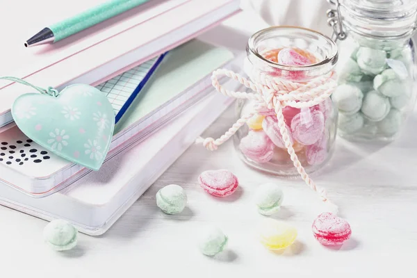 Süßigkeiten im Glas — Stockfoto