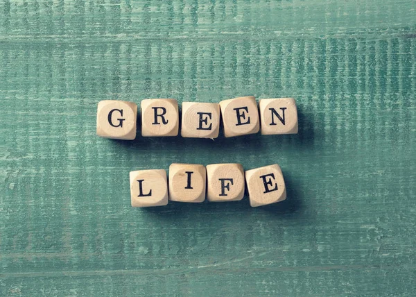 Letter cubes with word green life — Stock Photo, Image