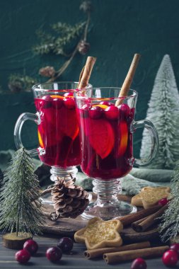 Kış sıcak içecek portakal ile